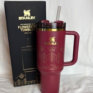 Stanley Limited Edition Cranberry Winterscape 40 oz Quencher H2.0 Tumbler New